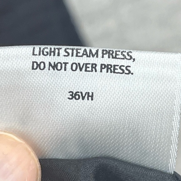 Eileen Fisher Women's 100% Silk Black Crinkle Magnetic Button Jacket Sz LP - Picture 8 of 15